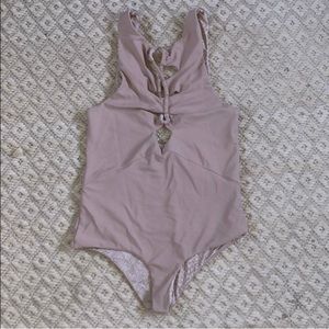Acacia One Piece